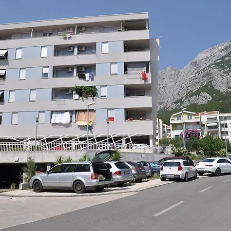 Kristijan Apartment *